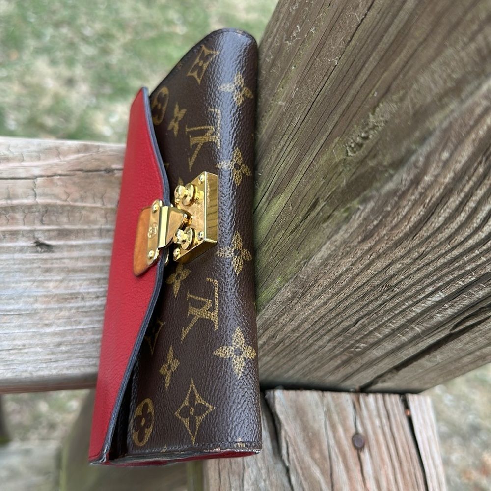 Louis Vuitton Pallas Wallet. Box Dust Bag with COA! FLASH SALE - Picture 13 of 16